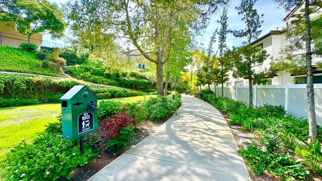 Building Photo - 5010 Golondrina Way