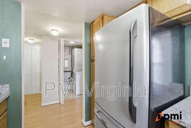 Building Photo - 1210 Stockley Gardens