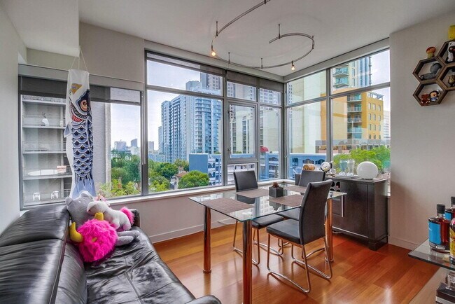 Building Photo - Skyline Views & Sophisticated Corner Living at Aria in Cortez Hill