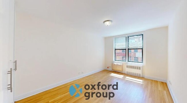 Building Photo - 2 bedroom in NEW YORK NY 10014
