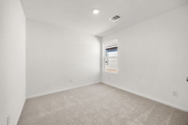 Building Photo - 31433 Moore Rd