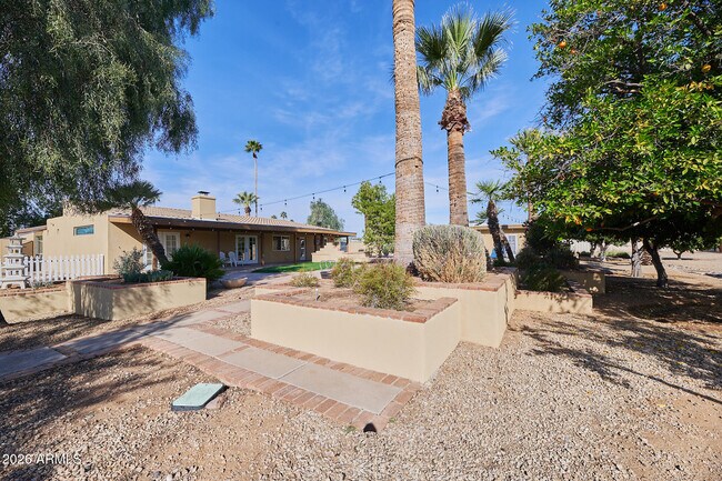 Building Photo - 12617 N 71st St