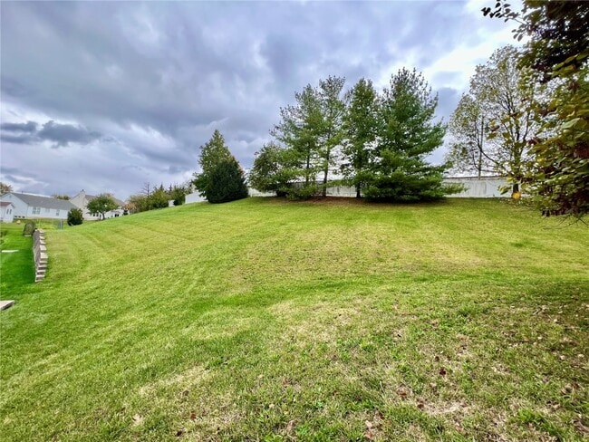 Building Photo - 188 Birchwood Trail Dr