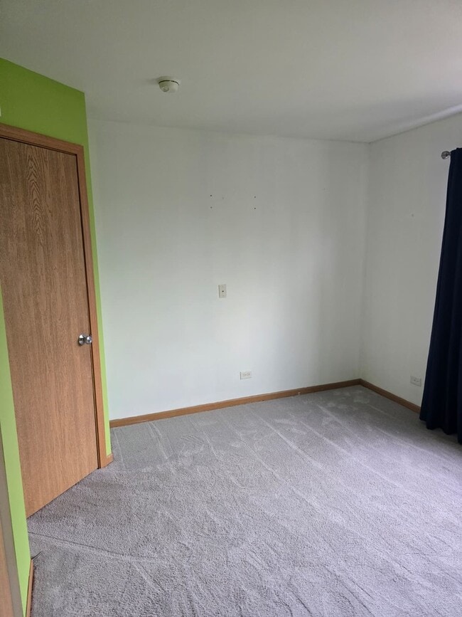 Building Photo - 549 S Jade Ln