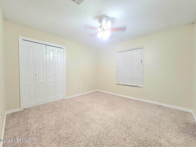 Building Photo - 11640 Wellington Way