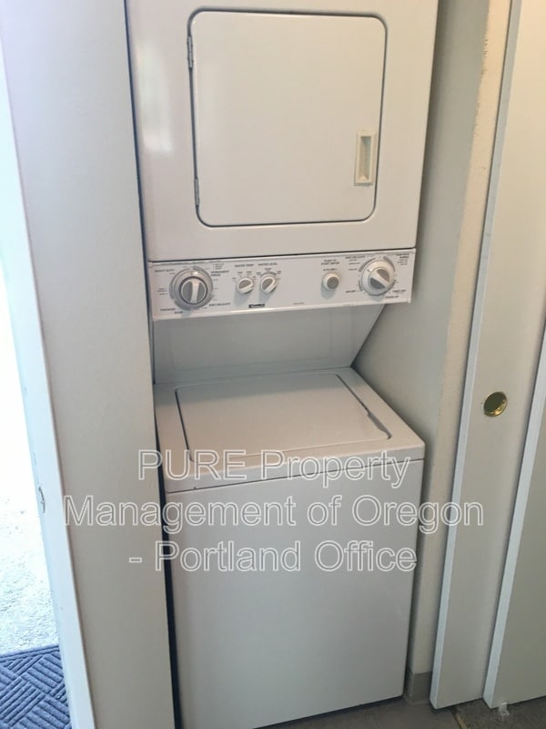 Building Photo - 5160 NW Neakahnie Ave