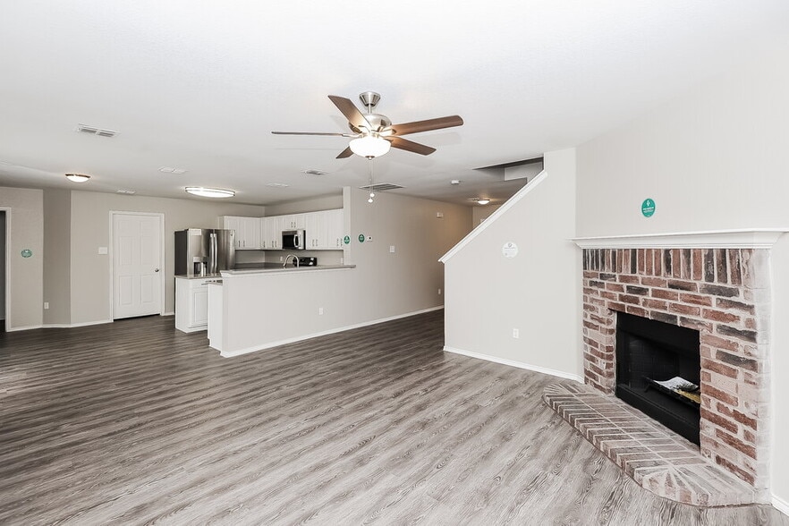 Building Photo - 2308 Overlook Ln