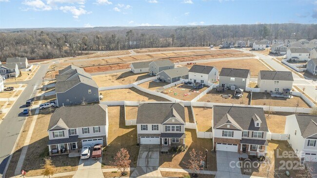 Building Photo - 7619 Nolen Farm Dr