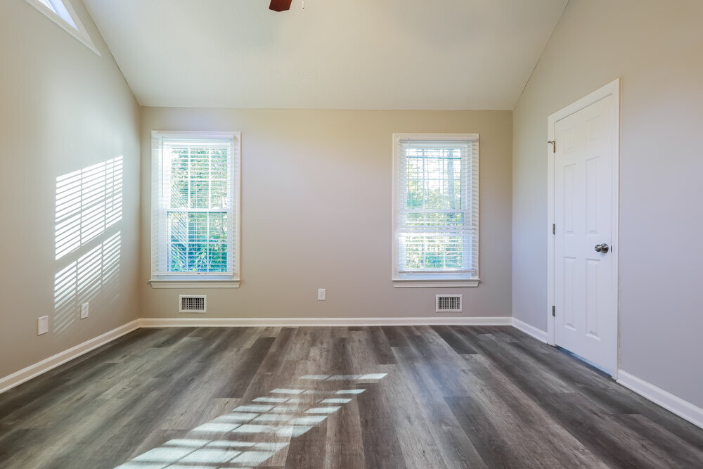 Building Photo - 1070 Hunters Creek Ct