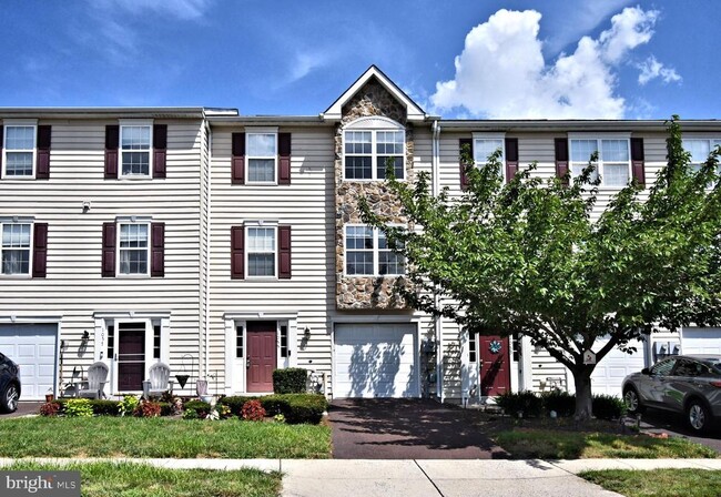 Building Photo - 1055 Balley Dr
