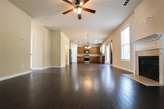 Building Photo - 5817 Park Point