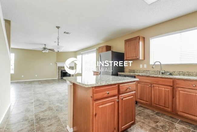 Building Photo - 3 Bedroom Pet-Friendly Home in Fort Worth,...