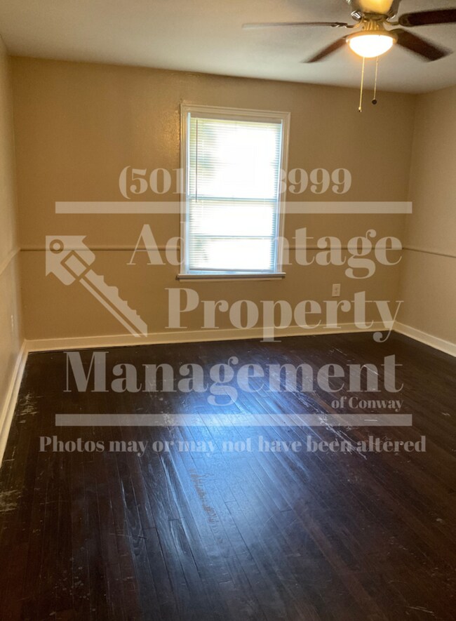 Building Photo - 702 2nd St