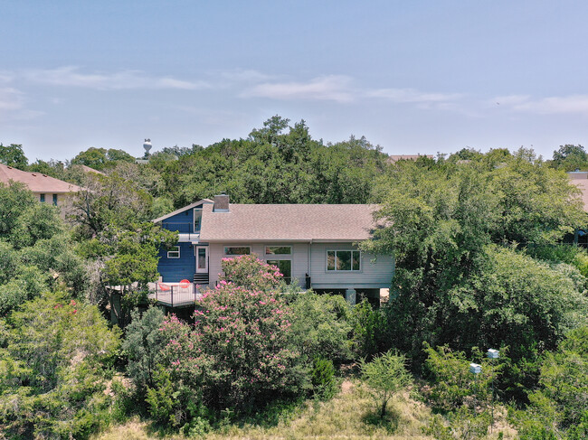 Building Photo - 18936 Peckham Dr