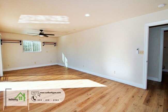 Building Photo - 19250 Hill St