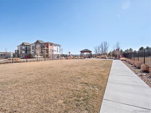 Building Photo - 210 S Cherrywood Dr