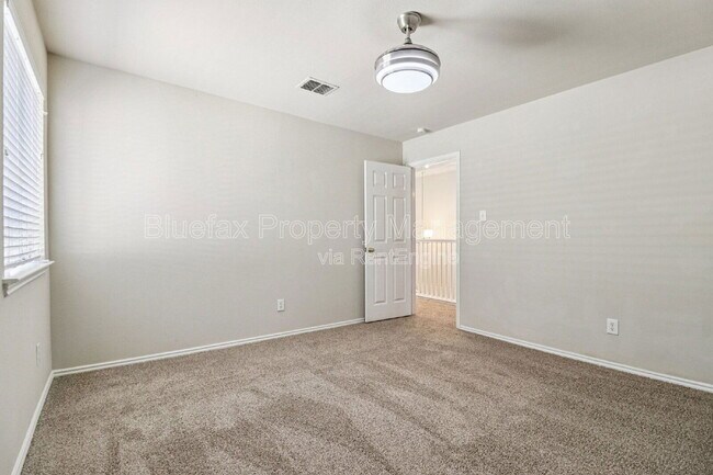 Building Photo - 9639 Shetland Park