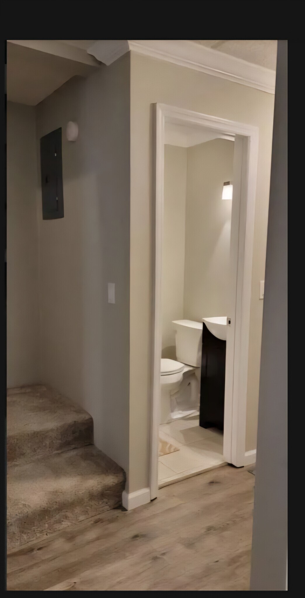 Half bath - 55 Vining Ct