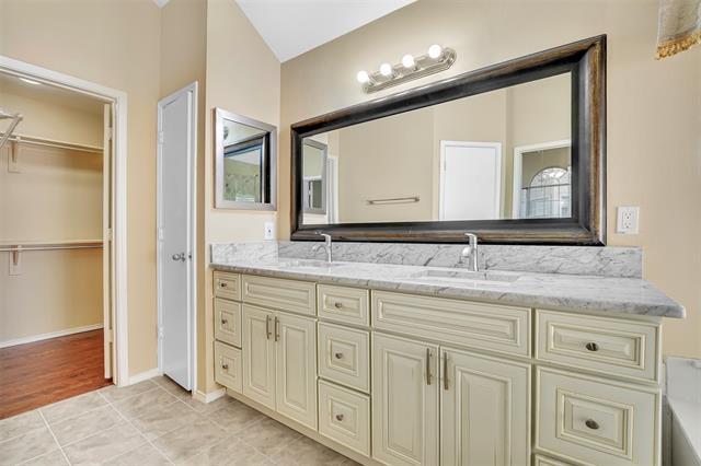 Building Photo - 4221 Creekstone Dr