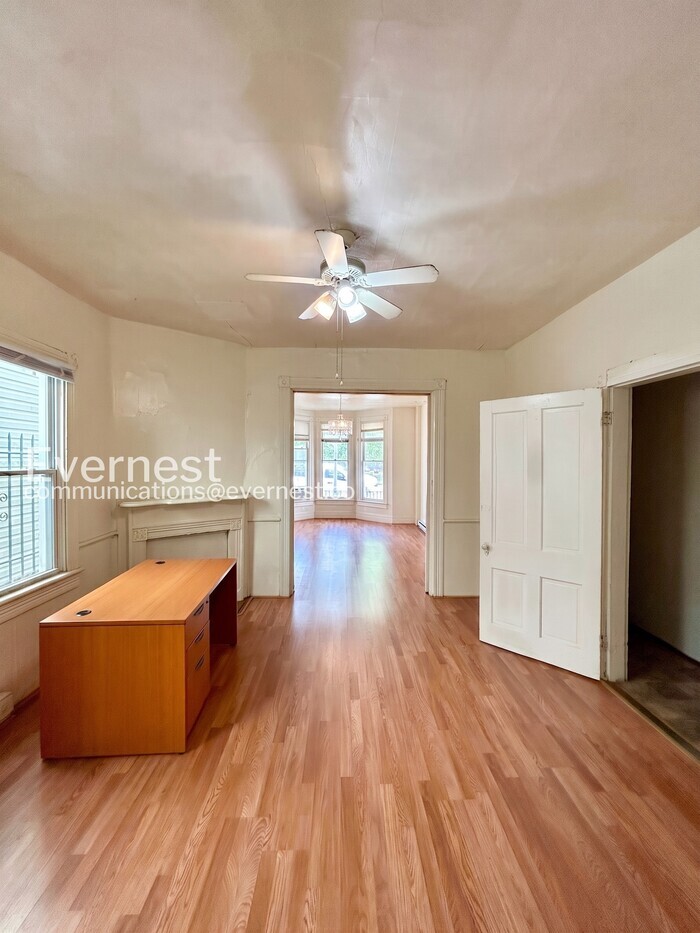 Building Photo - 1204 N 20th St