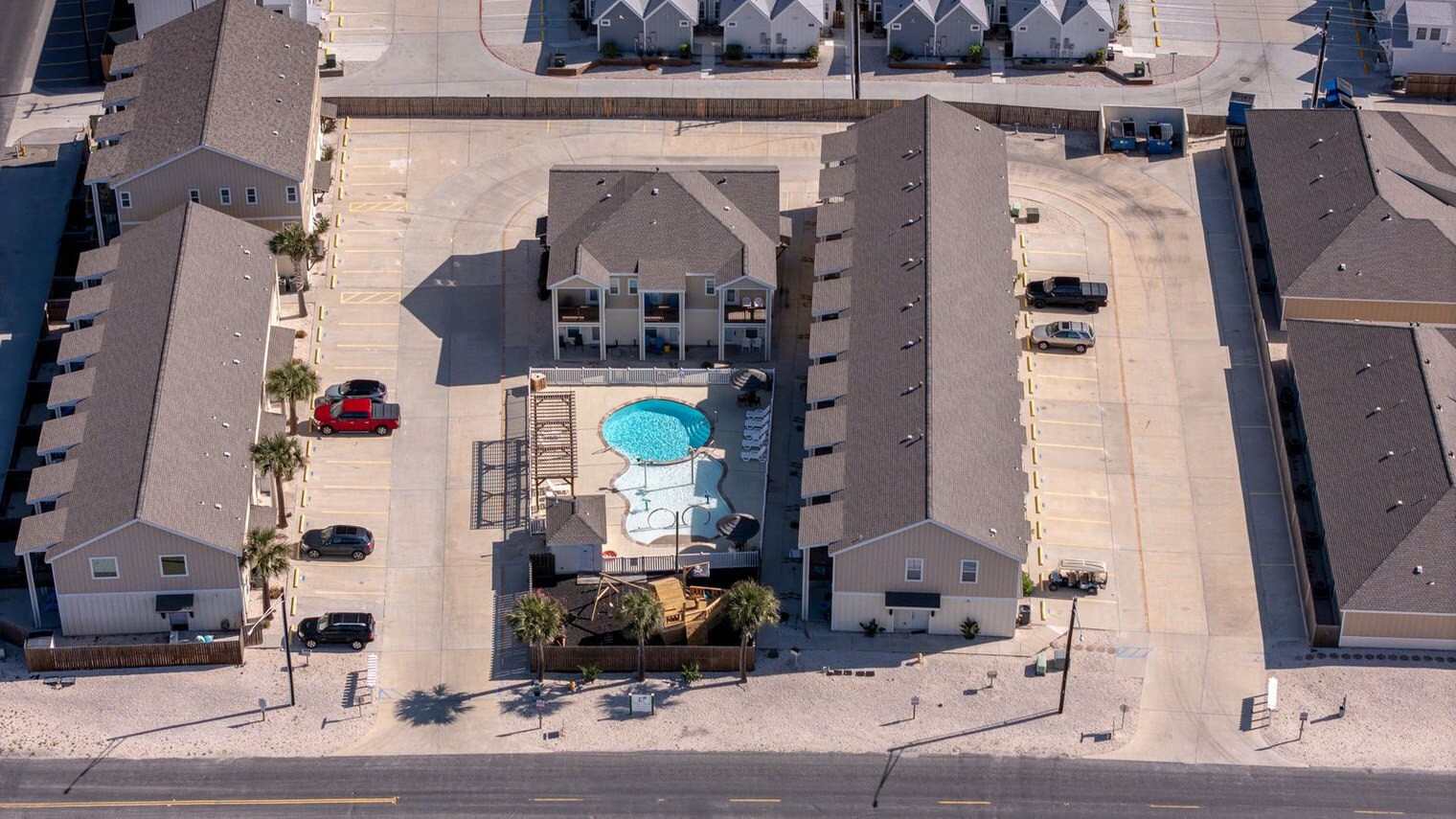 Building Photo - 14810 Leeward Dr