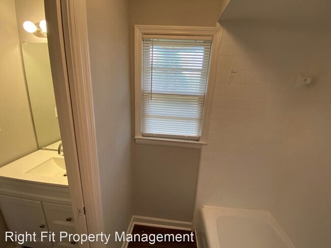 Building Photo - 3 br, 2 bath House - 5330 Delray Drive