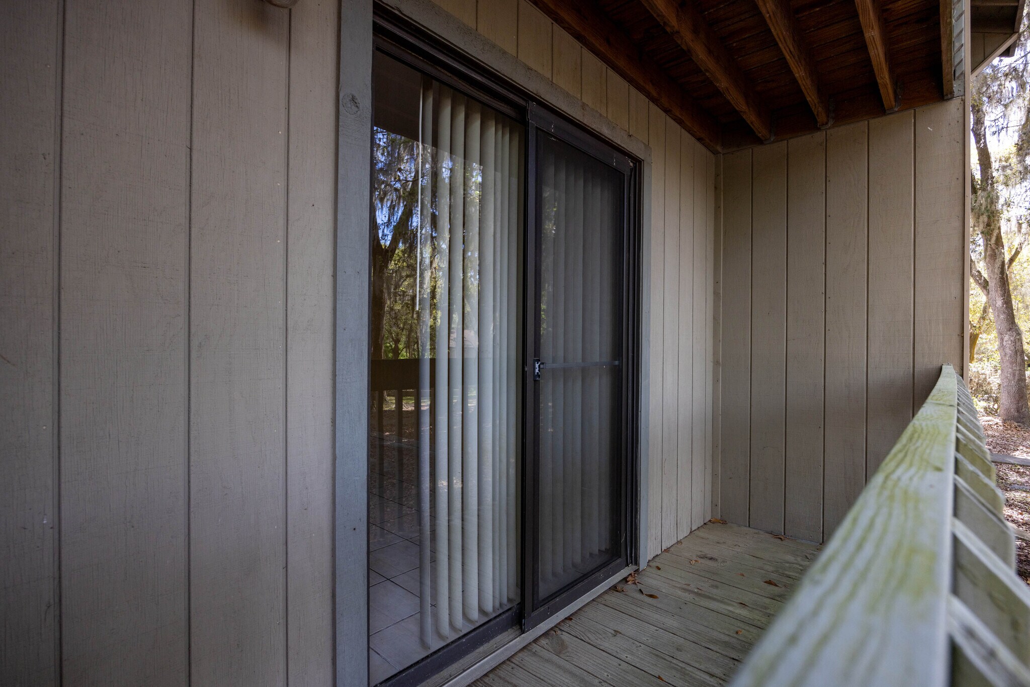 Porch - 127 SE 16th Ave