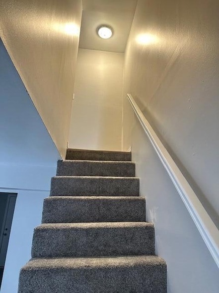 Building Photo - 4100 N Ocoee St