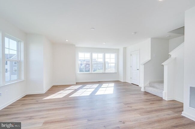 Building Photo - 115 Tuxford Rd