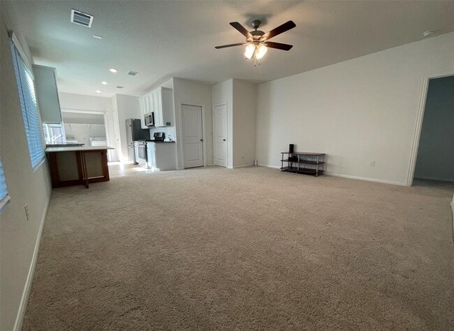 Building Photo - 340 Kenai Dr