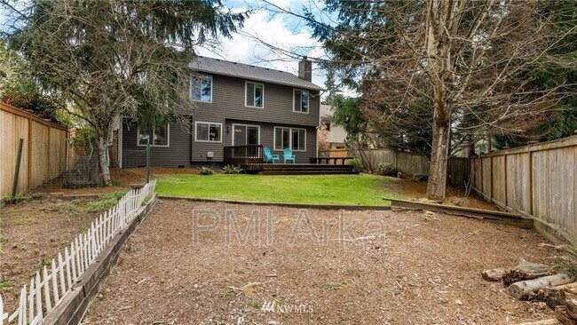 Building Photo - 23960 SE 42nd Pl