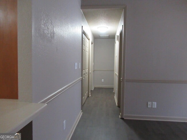 Building Photo - 95 Live Oak Rd