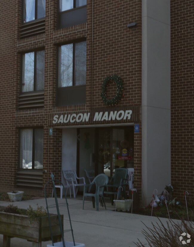 Saucon Manor Apartments 650 Northampton St Hellertown PA 18055