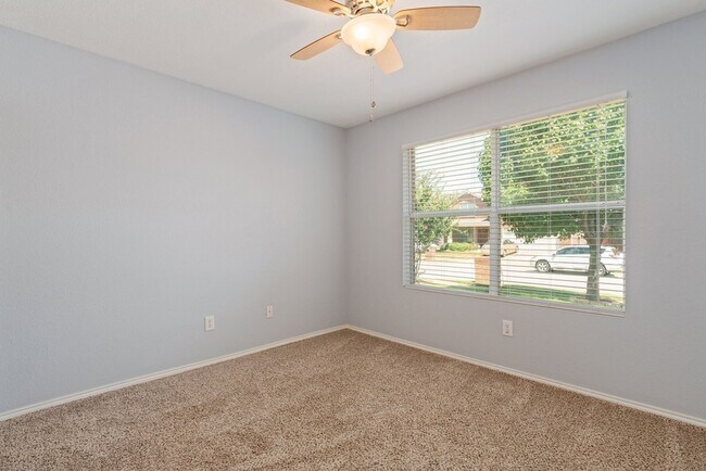 Building Photo - 4908 Meadow Trails Dr