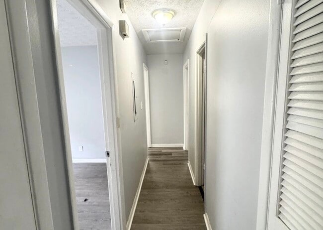 Building Photo - 3258 Lancing Ln