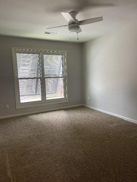 Building Photo - 1513 Privateer Dr