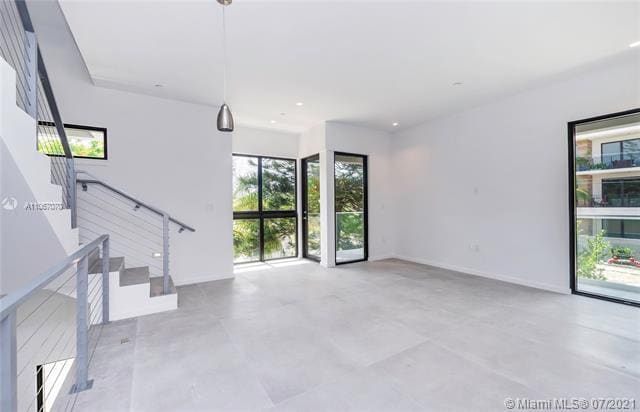 Building Photo - 3262 Bird Ave