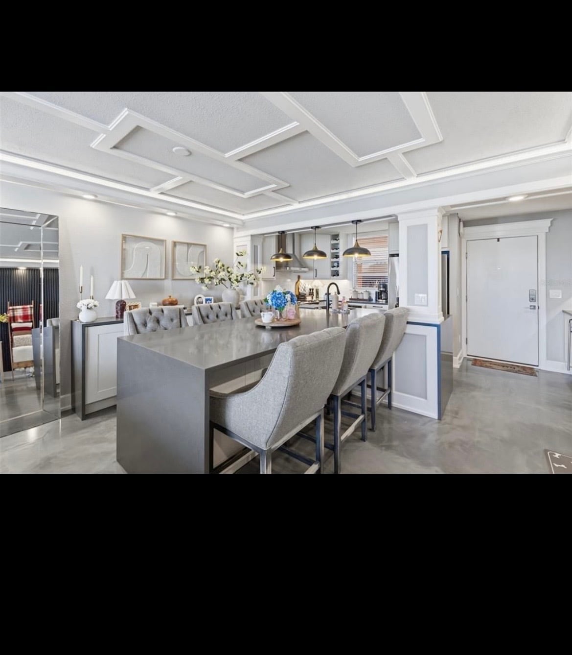 Building Photo - 7465 Bay Island Dr S