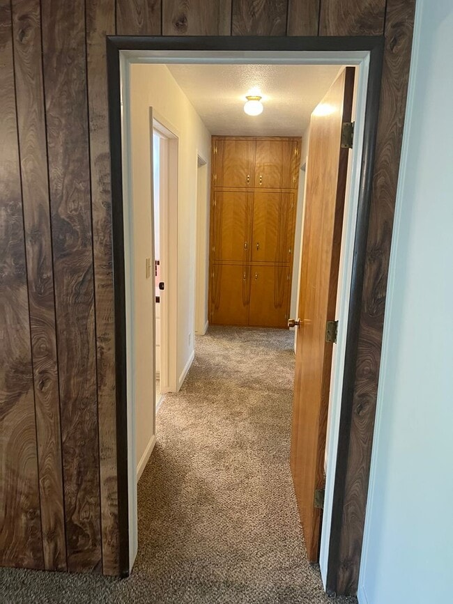 Building Photo - pd01 - Parkdale Estates Inc