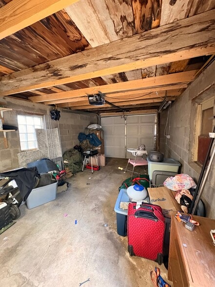 Building Photo - 1101 Crystal Pl