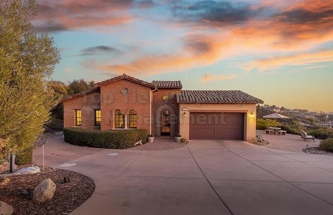 Primary Photo - Luxurious Mediterranean 4 bed / 3 bath / 3...