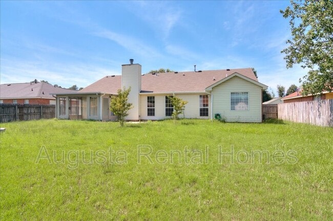 Building Photo - 141 Summerfield Cir