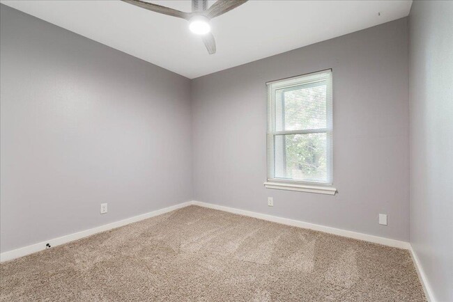 Building Photo - 1703 Coronado Hills Dr
