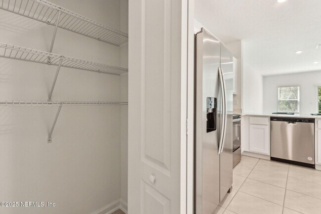Building Photo - 64 Playa De Luna Ln