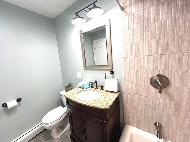 Building Photo - 2218 S Goebbert Rd