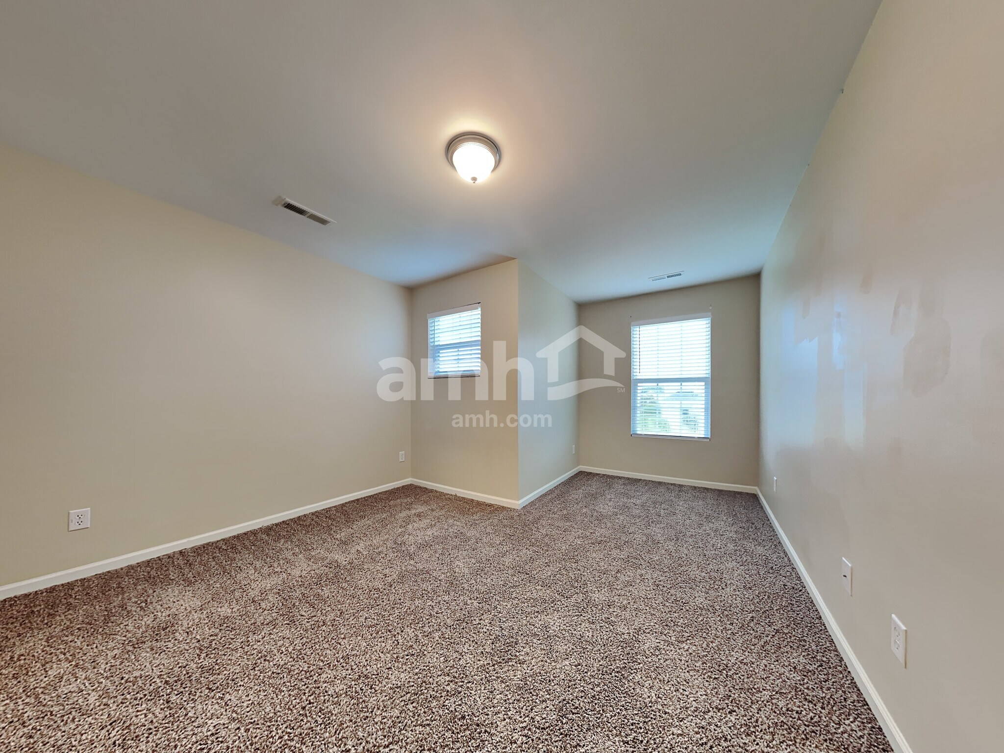 Building Photo - 504 Greywood Ln