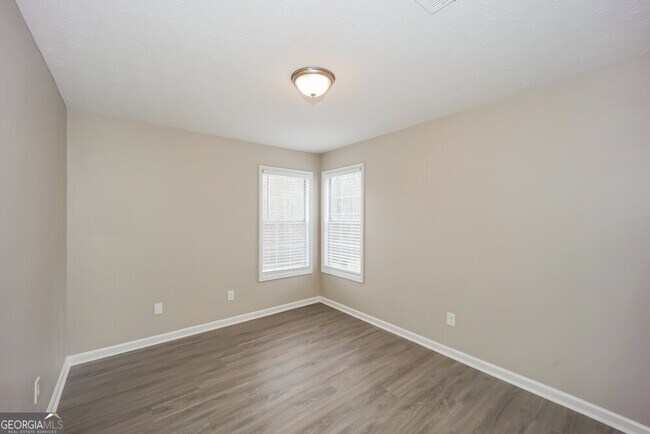 Building Photo - 576 Flint Ridge Ct