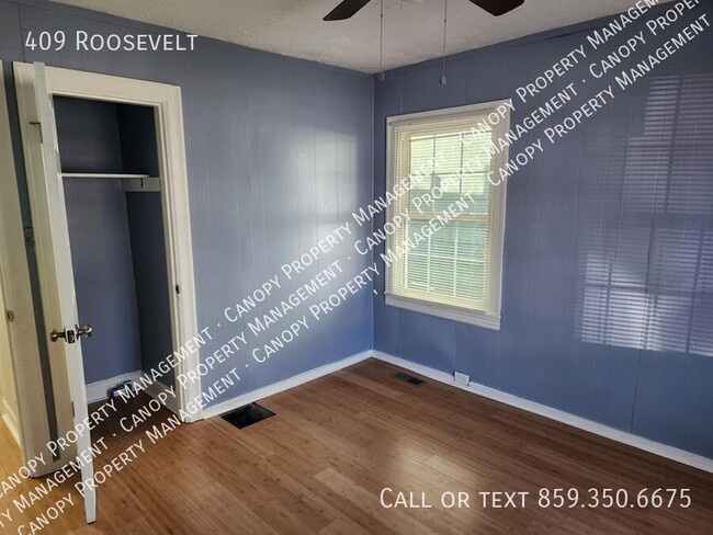 Building Photo - 409 Roosevelt-