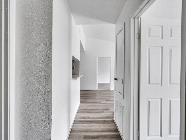 Building Photo - 12658 Ashford Meadow Dr