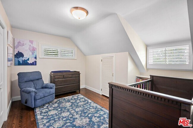 Building Photo - 15434 Sutton St